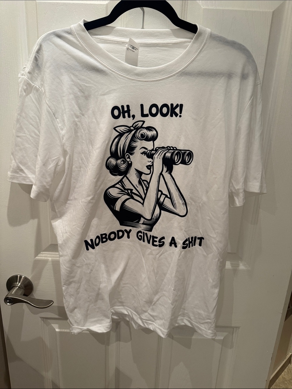 Source Unknown White Short-Sleeve Graphic Tee with Black Vintage Illustration